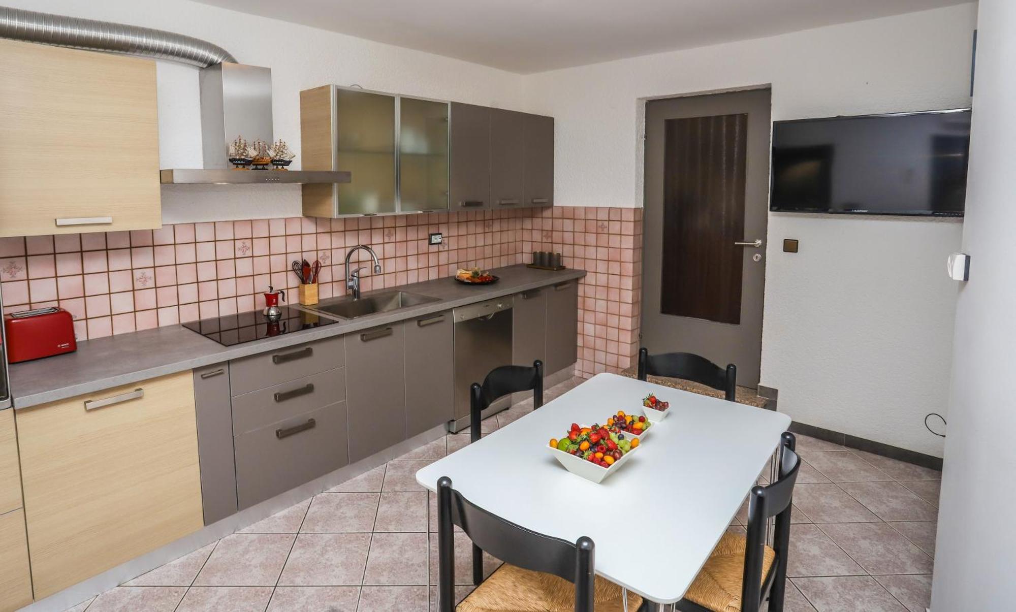 Irena Apartment